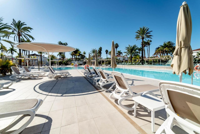 ULTRA LAST MINUTE INSULELE CANARE 4****DEMIPENSIUNE DUNAGOLF SUITES ZBOR DIRECT DIN OTOPENI CU TAXE INCLUSE