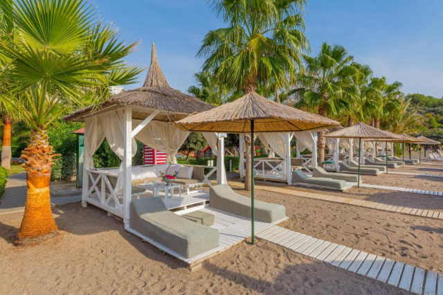 ULTIMELE LOCURI ANTALYA, AVION DIN BUCURESTI, LA HOTEL JUSTINIANO DELUXE RESORT 5*, LA TARIFUL DE 915 EURO/PERSOANA, UAI!