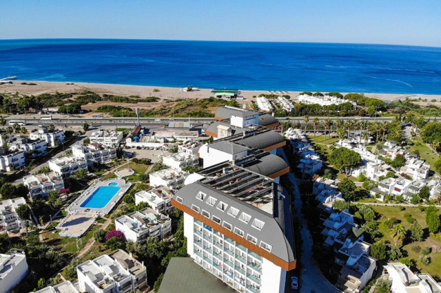 ULTIMELE LOCURI ANTALYA, AVION DIN TG-MURES, LA HOTEL THRONE BEACH RESORT&amp;SPA  5*, LA TARIFUL DE 647 EURO/PERSOANA, UAI!