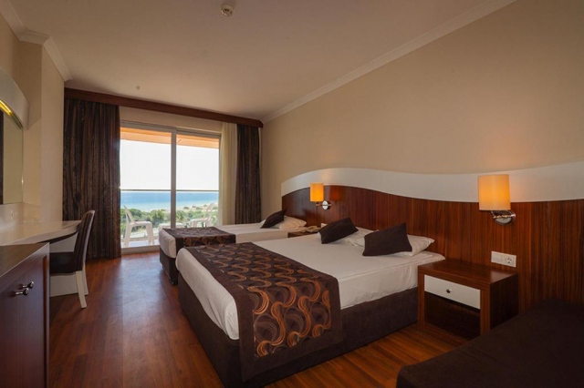 ULTIMELE LOCURI ANTALYA, AVION DIN CRAIOVA, LA HOTEL THRONE BEACH RESORT&amp;SPA  5*, LA TARIFUL DE 575 EURO/PERSOANA, UAI!