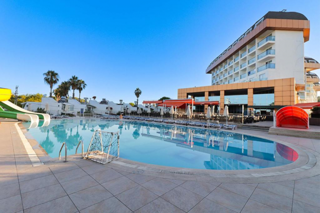 ULTIMELE LOCURI ANTALYA, AVION DIN CRAIOVA, LA HOTEL THRONE BEACH RESORT&amp;SPA  5*, LA TARIFUL DE 575 EURO/PERSOANA, UAI!