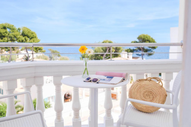 ULTRA LAST MINUTE PALMA DE MALLORCA 4**** DEMIPENSIUNE TRITON BEACH  ZBOR DIN CLUJ NAPOCA CU TAXE INCLUSE