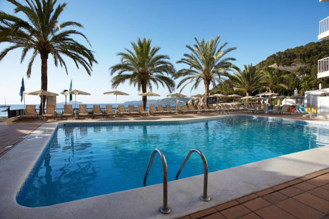 ULTRA LAST MINUTE PALMA DE MALLORCA 4**** DEMIPENSIUNE GROUPOTEL PLAYA CALA ZBOR DIN CLUJ NAPOCA CU TAXE INCLUSE