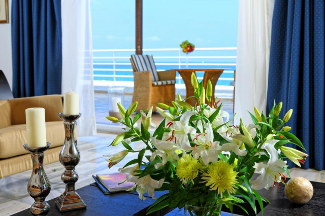 ULTRA LAST MINUTE DELUXE PE PLAJA INSULA CRETA 5***** DEMIPENSIUNE APPOLONIA BEACH  ZBOR CHARTER CU TAXE INCLUSE