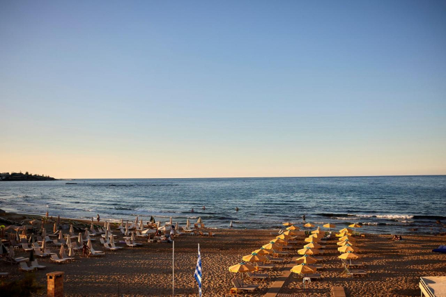 ULTRA LAST MINUTE INSULA CRETA VLACHAKIS BEACH HOTEL 3*** ZBOR CHARTER DIN TARGU MURES/SIBIU/BRASOV CU TAXE INCLUSE