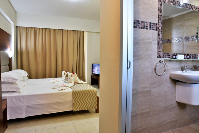 ULTRA LAST MINUTE INSULA RODOS 4**** ALL INCLUSIVE MARATHON ZBOR DIRECT DIN OTOPENI CU TAXE INCLUSE