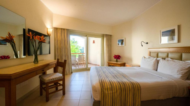 Sejur in Hurghada: 700 euro cazare 7 nopti cu All inclusive+ transport avion+ toate taxele 