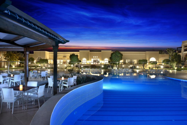 Sejur in Sharm El Sheikh: 675 euro cazare 7 nopti cu All inclusive+ transport avion+ toate taxele