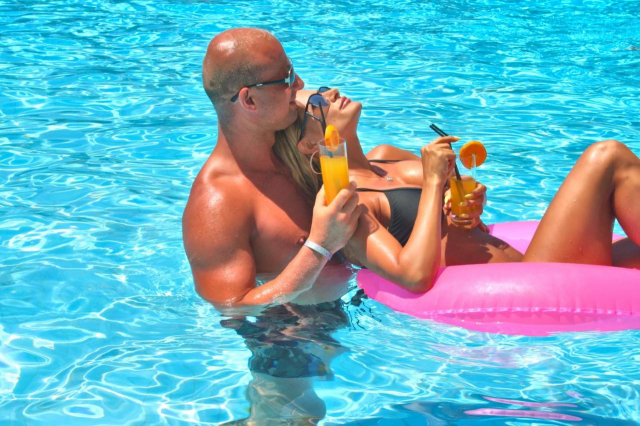 ULTRA LAST MINUTE INSULA CRETA HERONISSOS HOTEL  4**** ALL INCLUSIVE ZBOR DIN OTOPENI CU TAXE INCLUSE