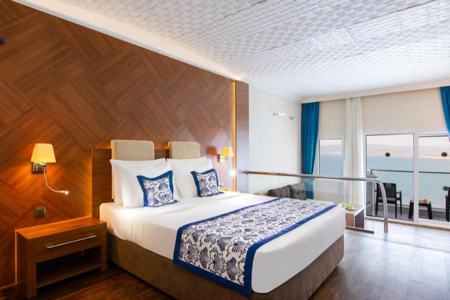 Sejur in Kusadasi: 575 euro cazare 7 nopti cu All inclusive+ transport avion+ toate taxele