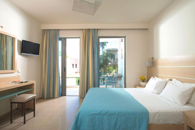 ULTRA LAST MINUTE INSULA CRETA 4**** DEMIPENSIUNE CORISSIA BEACH ZBOR DIRECT DIN OTOPENI /CLUJ NAPOCACU TAXE INCLUSE