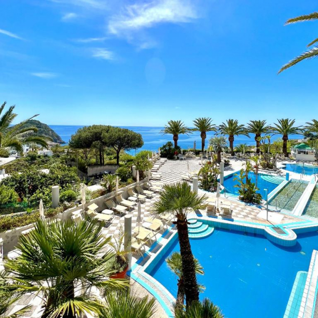 LAST MINUTE - ITALIA - INSULA ISCHIA CU PLECARE DIN CLUJ-NAPOCA ( VD )