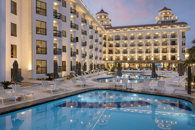 Sejur in Antalya: 800 euro cazare 7 nopti cu Ultra All  inclusive+ transport avion+ toate taxele