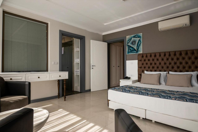 Sejur in Antalya: 800 euro cazare 7 nopti cu Ultra All  inclusive+ transport avion+ toate taxele