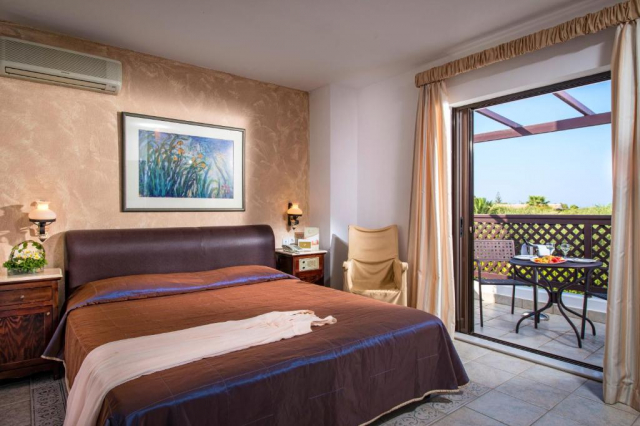 ULTIMELE LOCURI CRETA HERAKLION, AVION DIN BUCURESTI, LA HOTEL HERSONISSOS MARIS 4*, LA TARIFUL DE 685 EURO/PERS, DEMIPENSIUNE!