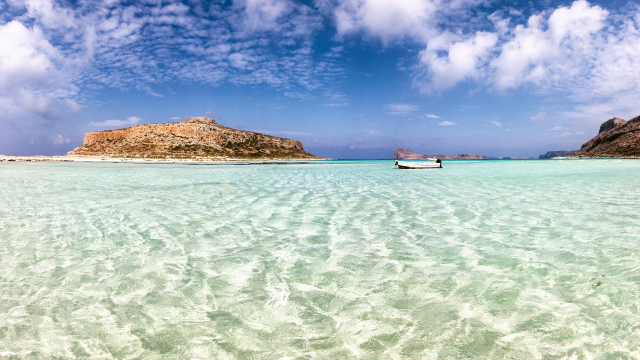 Vacanta de vara la plaja in Creta la doar 549 euro,avion din Bucuresti!!! POLLIS HOTEL 4*