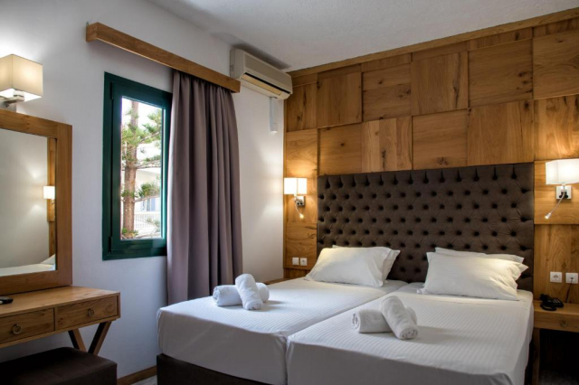 ULTRA LAST MINUTE INSULA CRETA 4****ALL INCLUSIVE ELMI SUITES  ZBOR CHARTER CU TAXE INCLUSE