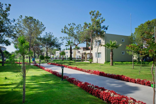 Sejur in Antalya: 625 euro cazare 7 nopti cu Ultra All  inclusive+ transport avion+ toate taxele