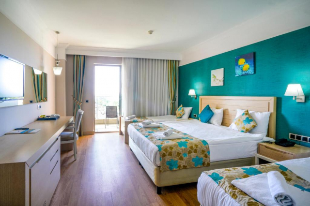 Sejur in Antalya: 495 euro cazare 7 nopti cu Ultra All  inclusive+ transport avion+ toate taxele