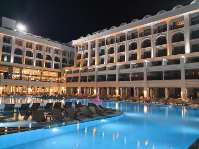 Sejur in Antalya: 575 euro cazare 7 nopti cu Ultra All  inclusive+ transport avion+ toate taxele