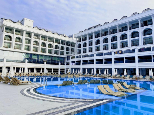 Sejur in Antalya: 575 euro cazare 7 nopti cu Ultra All  inclusive+ transport avion+ toate taxele