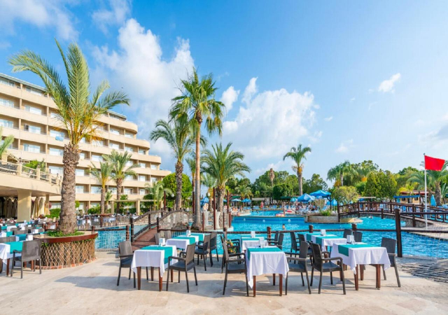 Sejur in Antalya: 650 euro cazare 7 nopti cu Ultra All  inclusive+ transport avion+ toate taxele