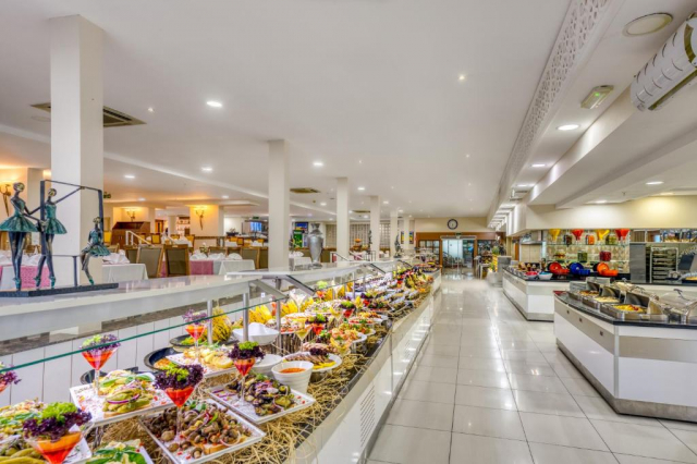 Sejur in Antalya: 800 euro cazare 7 nopti cu Ultra All  inclusive+ transport avion+ toate taxele