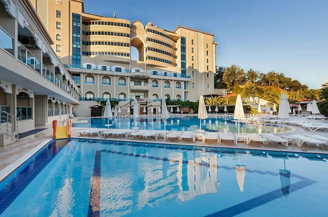 24.06 SUPER DEAL! 182 € Antalya 4* cu all inclusive , zbor din Bucuresti , taxe incluse!