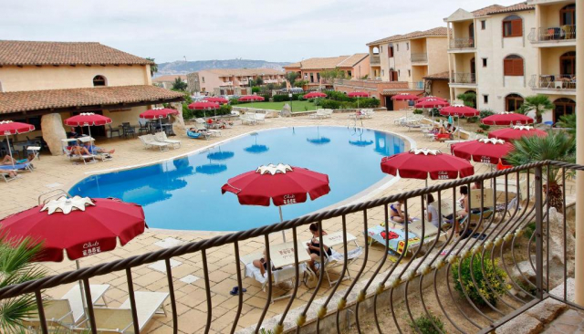 ULTRA LAST MINUTE SARDINIA 4**** CLUB ESSE POSADA ZBOR DIN OTOPENI CU TAXE INCLUSE