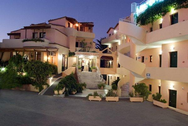 Sejur in Creta: 525 euro cazare 7 nopti cu All  inclusive+ transport avion+ toate taxele