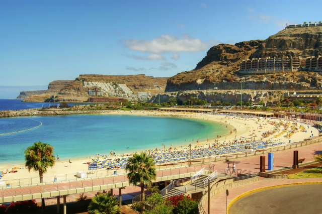 GRAN CANARIA - 7 nopti cazare cu mic dejun + bilet avion Bucuresti + taxe aeroport + transferuri = 689 euro/pers