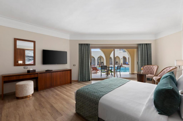 Sejur in Hurghada: 775 euro cazare 7 nopti cu Ultra All inclusive+ transport avion+ toate taxele 