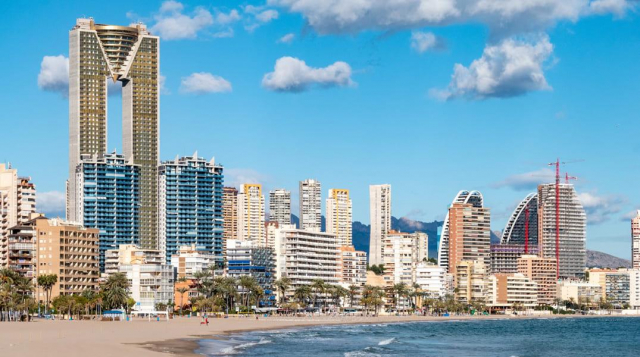 Vacanta de vara la plaja in Benidorm la doar 836 euro,avion din Cluj!!! Gran Hotel Bali 4* pens completa