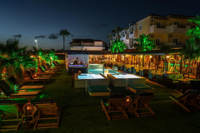 ULTIMELE LOCURI CRETA HERAKLION, AVION DIN SIBIU, LA HOTEL PHILOXENIA MALIA 3*, LA TARIFUL DE 735 EURO/PERS, DEMIPENSIUNE!