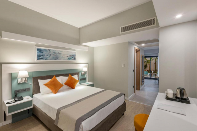 Sejur in Antalya: 725 euro cazare 7 nopti cu Ultra All  inclusive+ transport avion+ toate taxele