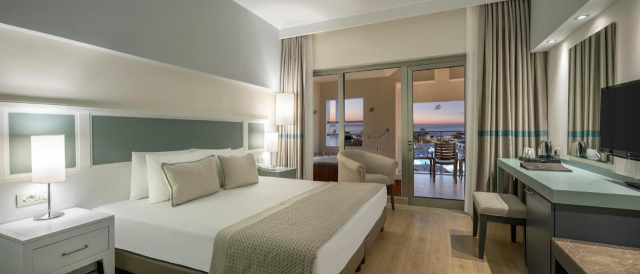 Sejur in Antalya: 725 euro cazare 7 nopti cu Ultra All  inclusive+ transport avion+ toate taxele