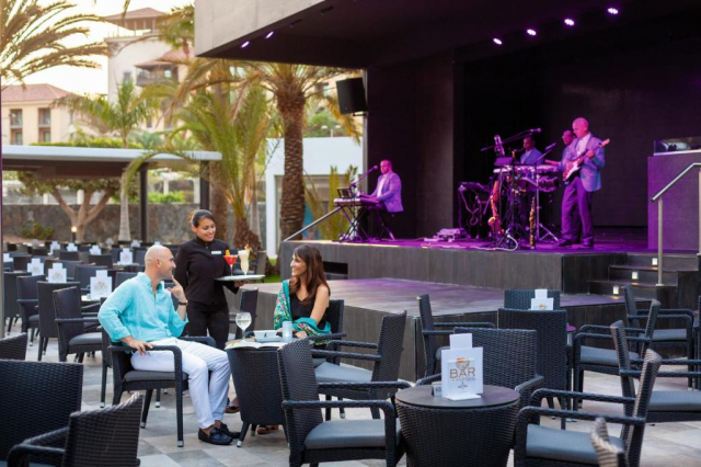ULTRA LAST MINUTE INSULELE CANARE 5*****RIU PALACE OASIS DEMIPENSIUNE ZBOR DIRECT DIN OTOPENI CU TAXE INCLUSE