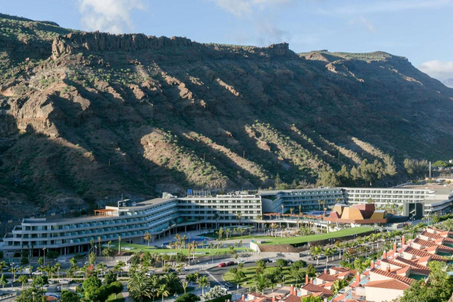 ULTRA LAST MINUTE INSULELE CANARE 5*****DEMIPENSIUNE RADISSON RESORT ZBOR DIRECT DIN OTOPENI CU TAXE INCLUSE
