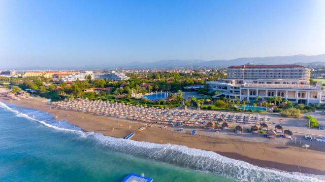 ULTIMELE LOCURI ANTALYA, AVION DIN CRAIOVA, LA HOTEL STARLIGHT RESORT 5*, LA TARIFUL DE 960 EURO/PERSOANA, UAI!