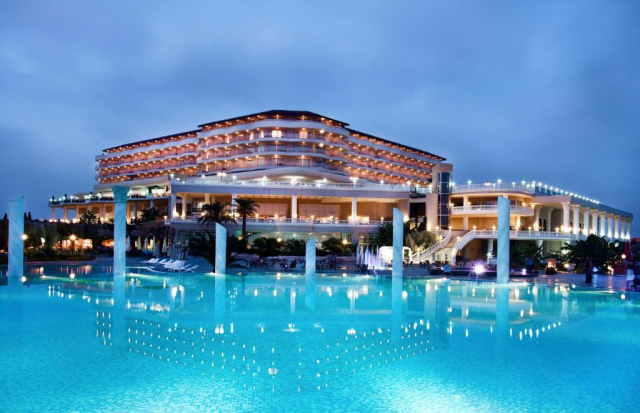 ULTIMELE LOCURI ANTALYA, AVION DIN SIBIU, LA HOTEL STARLIGHT RESORT 5*, LA TARIFUL DE 1009 EURO/PERSOANA, UAI!