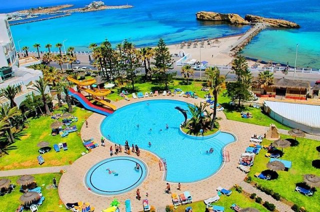MEGA PRET! LOCURI LIMITATE - Delphin Habib 4★ la doar 369 EUR persoana, Cu plecare din Craiova!