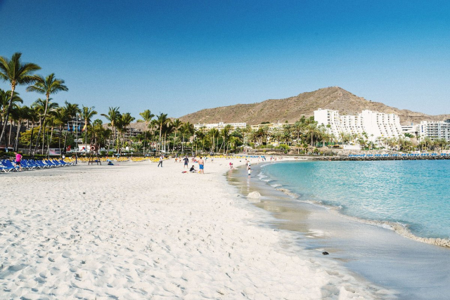 Super sejur la plaja in Gran Canaria la doar 539 euro,avion din Bucuresti!!!	Apartamentos Guatiza 