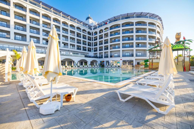 Last Minute Antalya cu zbor direct din Timisoara / Side Moon Palace 5* 