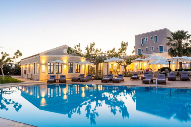 Sejur in Rhodos: 725 euro cazare 7 nopti cu All  inclusive+ transport avion+ toate taxele