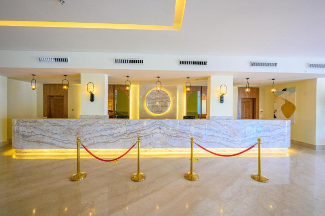 Sejur in Hurghada: 385 euro cazare 7 nopti cu All inclusive+ transport avion+ toate taxele 