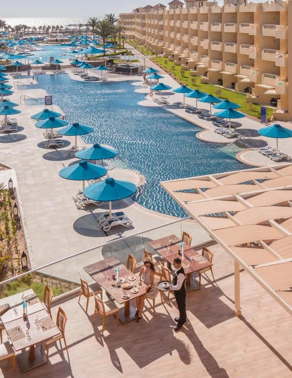 Sejur in Hurghada: 385 euro cazare 7 nopti cu All inclusive+ transport avion+ toate taxele 