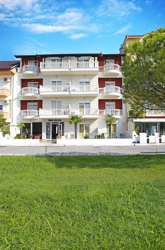 25.07 Autocar din Bucuresti, Grecia, Paralia Katerini, Mare del Sol 208 euro/persoana/7nopti cazare fara masa