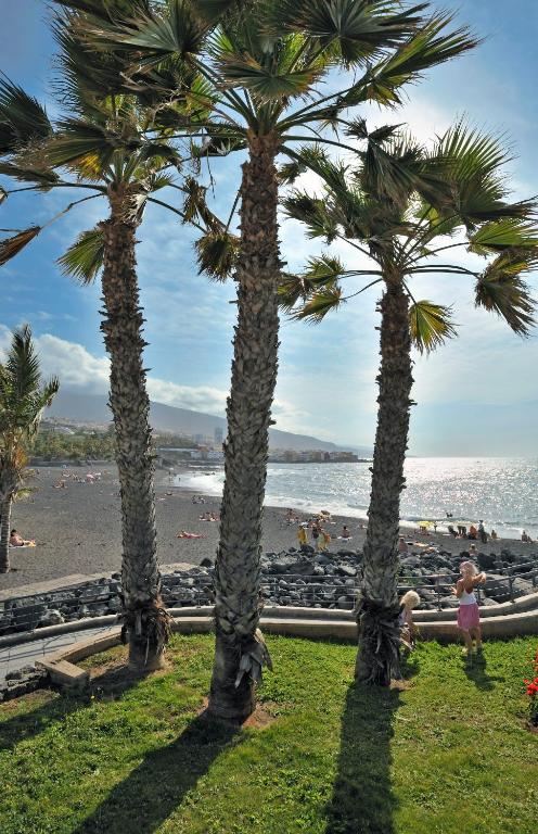 Sejur in Tenerife: de la 689 euro cazare 7 nopti cu demipesniune+ transport avion+ toate taxele