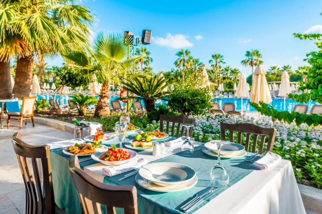 Sejur in Antalya: 740 euro cazare 7 nopti cu Ultra All inclusive+ transport avion+ toate taxele 