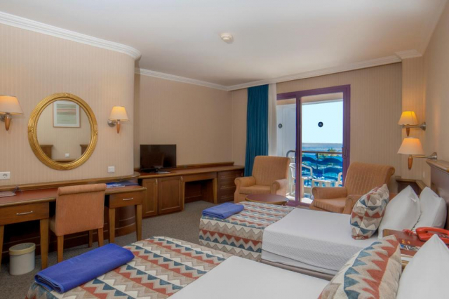 ULTIMELE LOCURI ANTALYA, AVION DIN TG-MURES, LA HOTEL GRAND KAPTAN 5*, LA TARIFUL DE 765 EURO/PERSOANA, UAI!